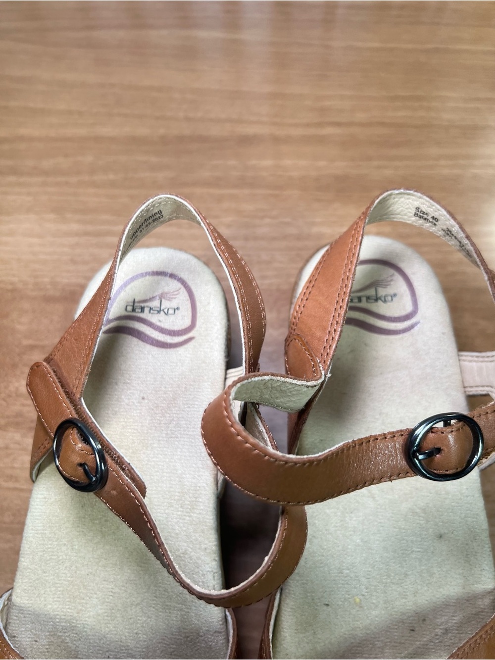 Dansko Brown Leather Wedge Sandals Womens 40 Ankle Strap Comfort Platform Shoes - Picture 2 of 5